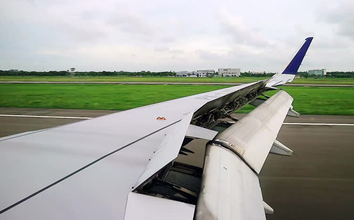 飛機液壓系統(tǒng)對航空液壓油要求越來越高.jpg