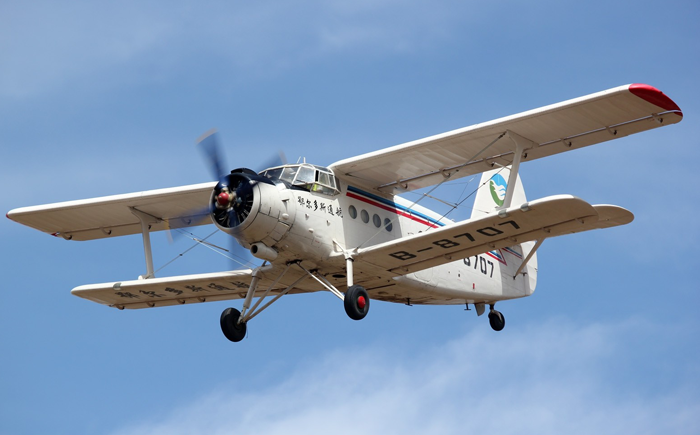 運-5飛機可以噴灑農(nóng)藥.png
