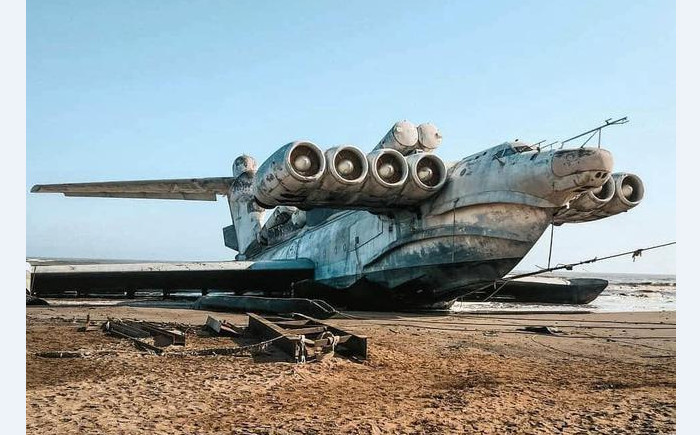 這架飛機會“鐵掌水上漂”，你會嗎？2.jpg